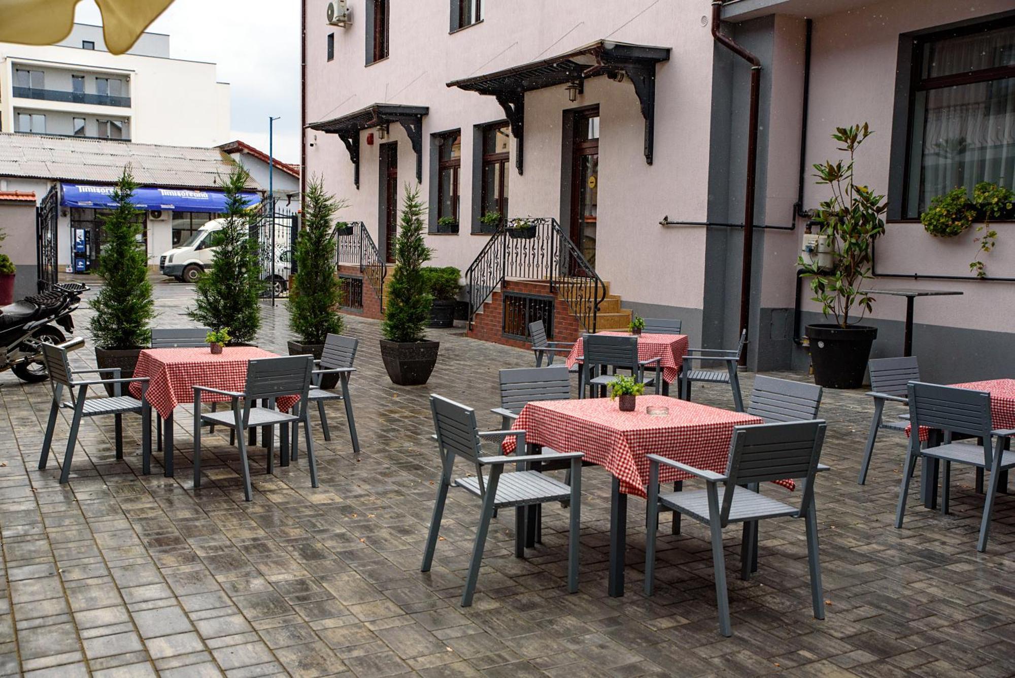 Hotel Stefani Sibiu Ngoại thất bức ảnh
