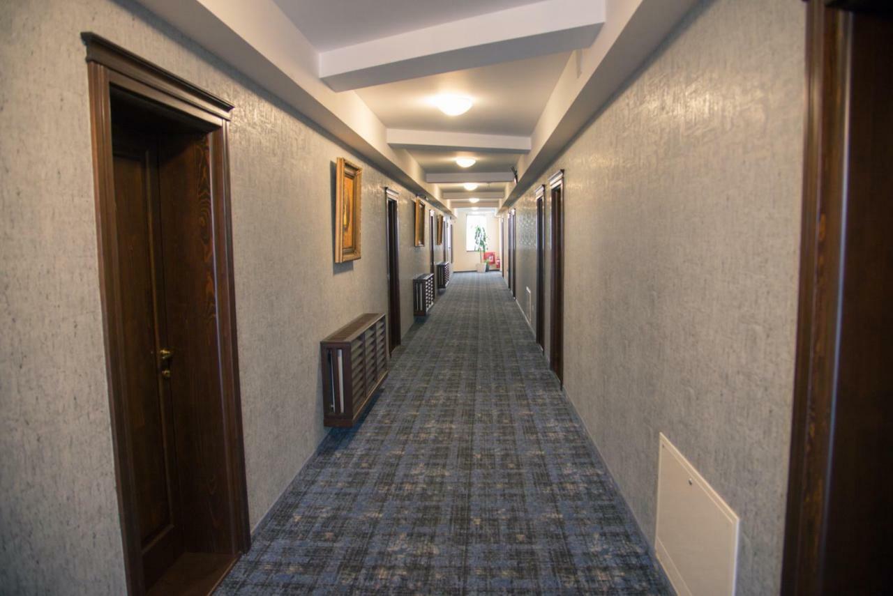 Hotel Stefani Sibiu Ngoại thất bức ảnh