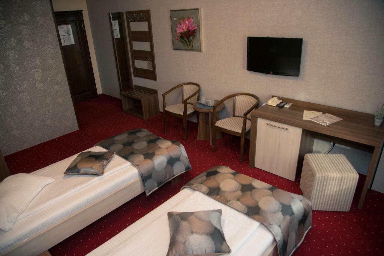 Hotel Stefani Sibiu Ngoại thất bức ảnh